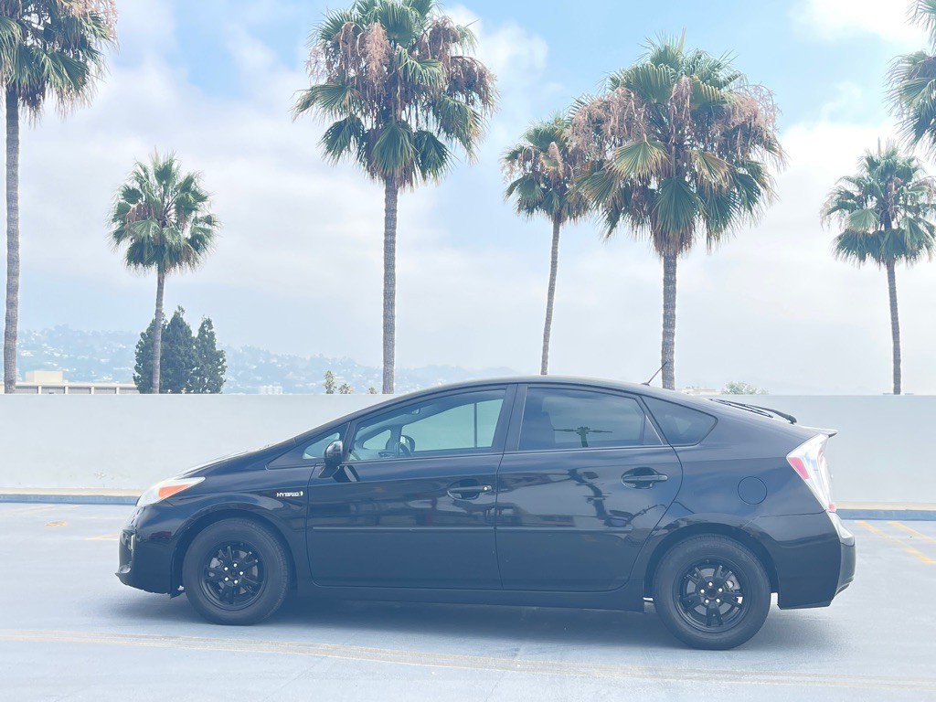 2013 Toyota Prius Image 15