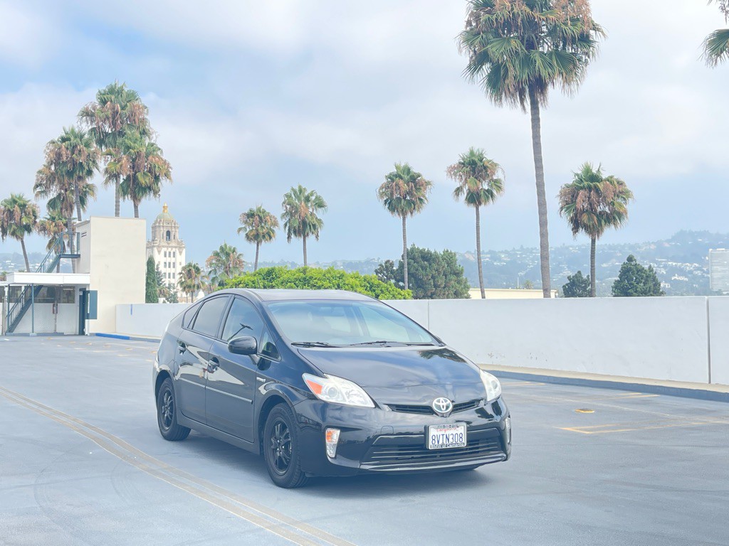 2013 Toyota Prius Image 28
