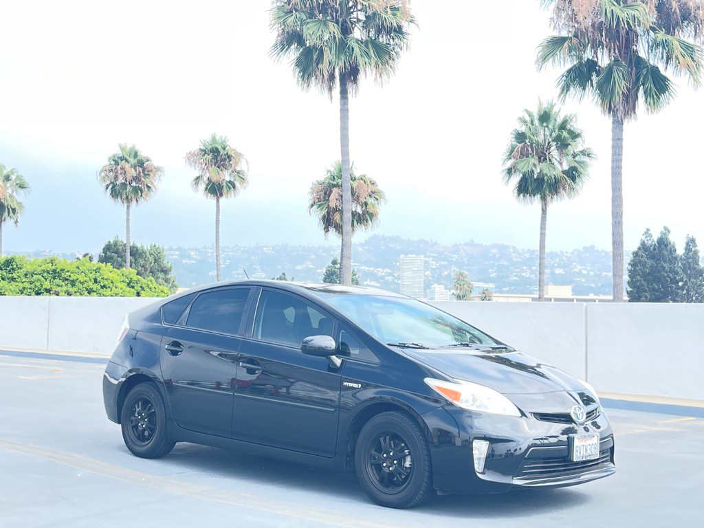 2013 Toyota Prius Image 30