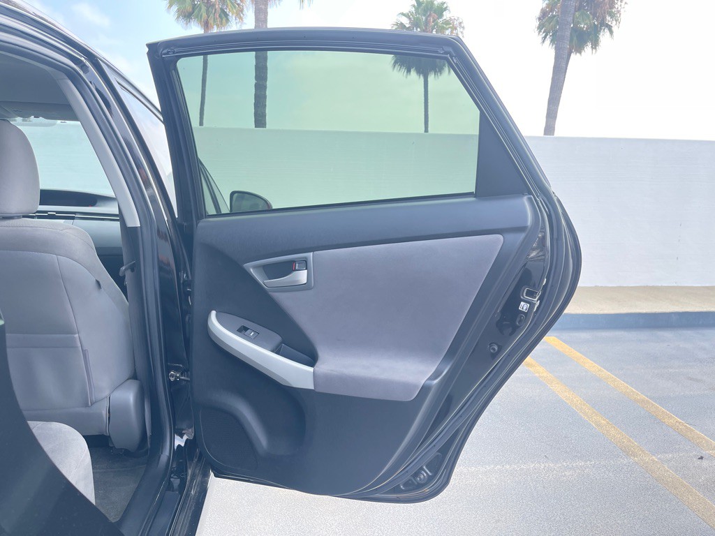 2013 Toyota Prius Image 45