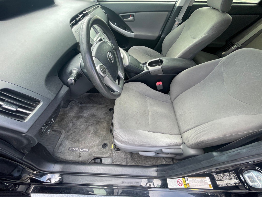 2013 Toyota Prius Image 47
