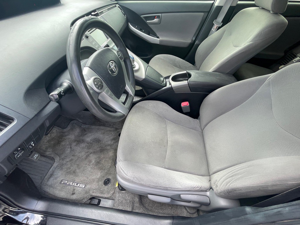 2013 Toyota Prius Image 50