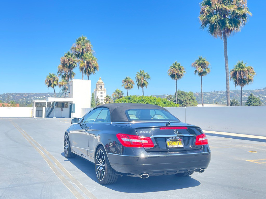 2011 Mercedes-Benz E-Class Image 10