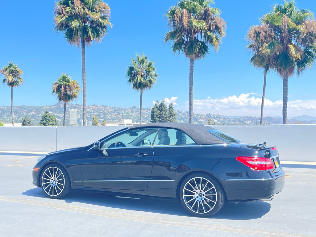 2011 Mercedes-Benz E-Class Image 12