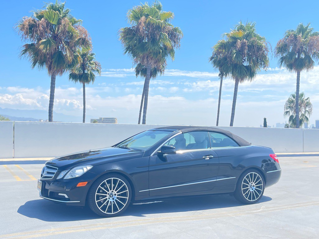 2011 Mercedes-Benz E-Class Image 16