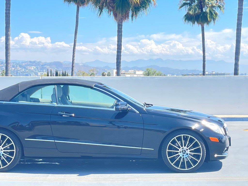 2011 Mercedes-Benz E-Class Image 25