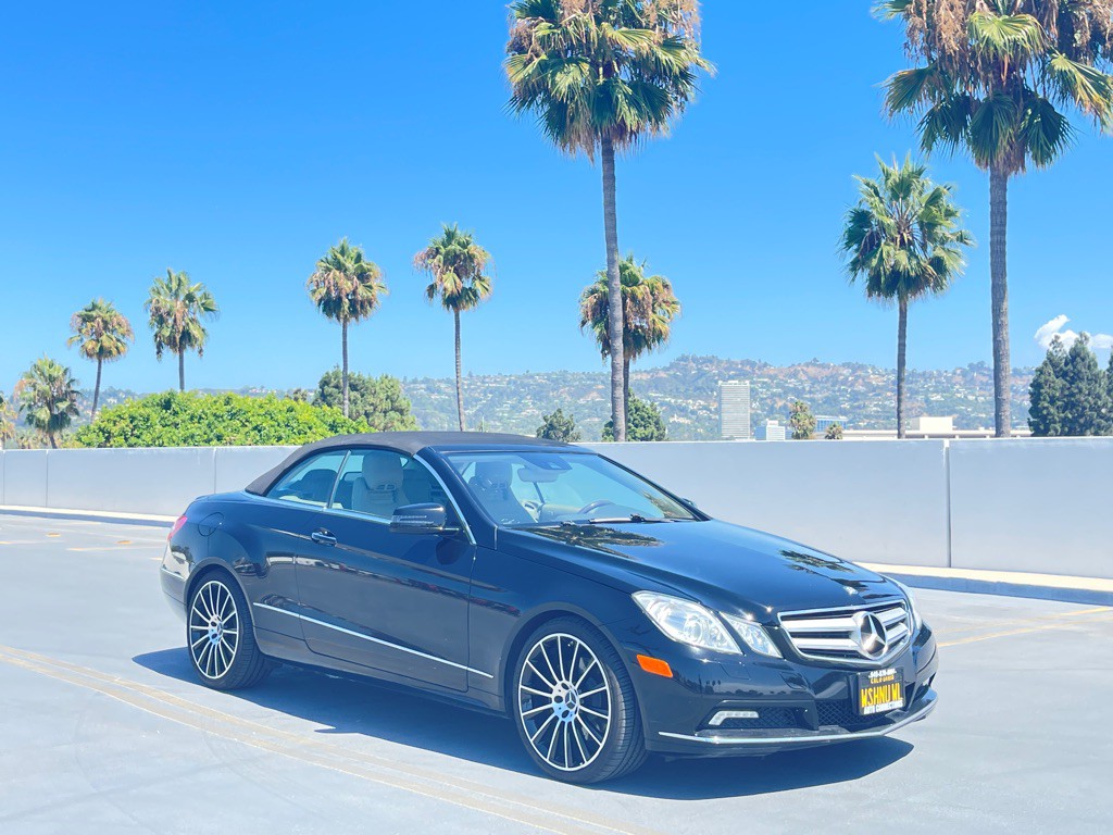 2011 Mercedes-Benz E-Class Image 30