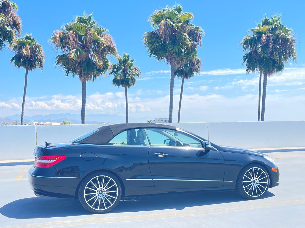 2011 Mercedes-Benz E-Class Image 34