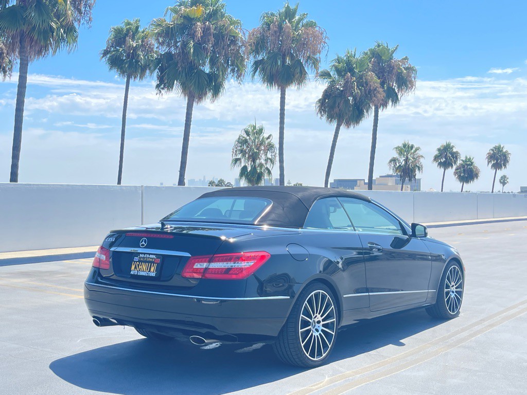 2011 Mercedes-Benz E-Class Image 36