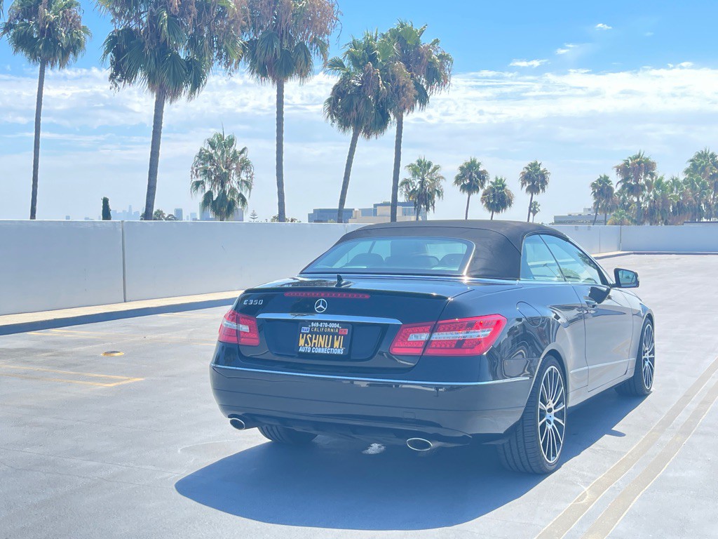 2011 Mercedes-Benz E-Class Image 37