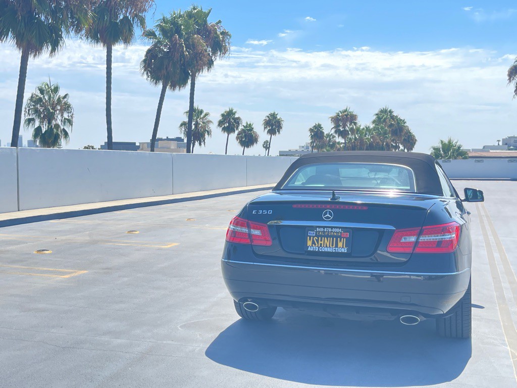 2011 Mercedes-Benz E-Class Image 38