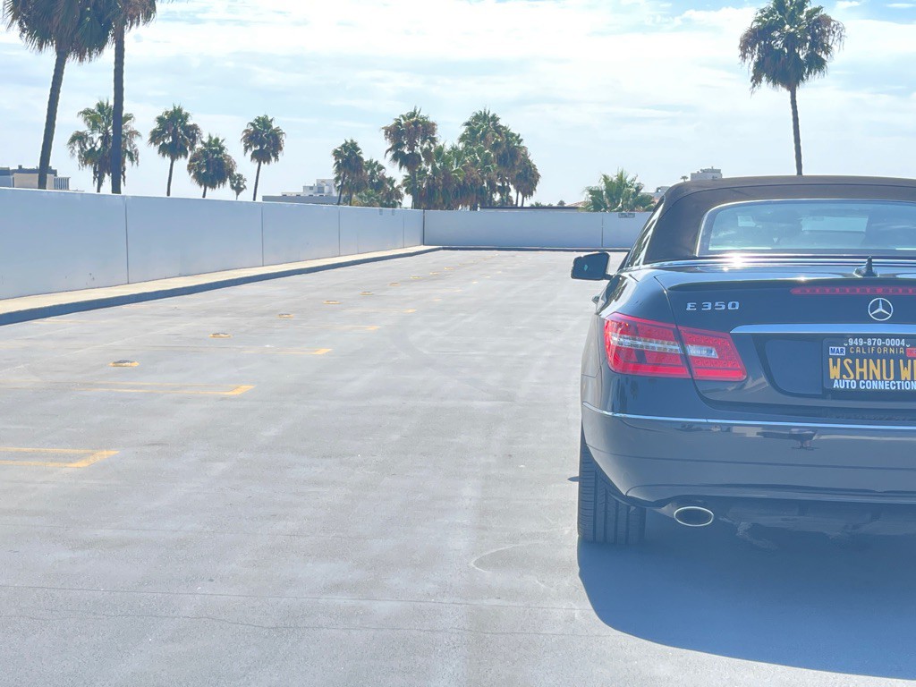 2011 Mercedes-Benz E-Class Image 41