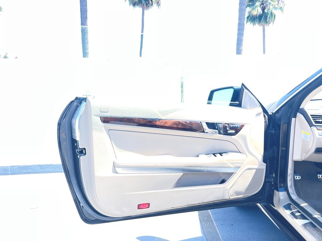 2011 Mercedes-Benz E-Class Image 79