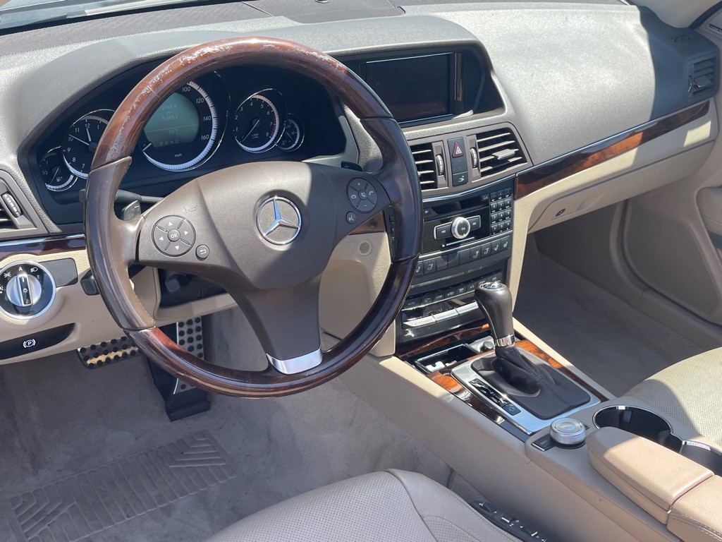 2011 Mercedes-Benz E-Class Image 92