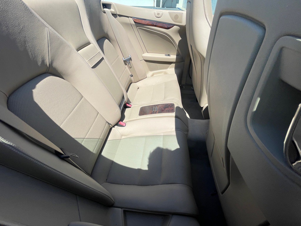2011 Mercedes-Benz E-Class Image 104