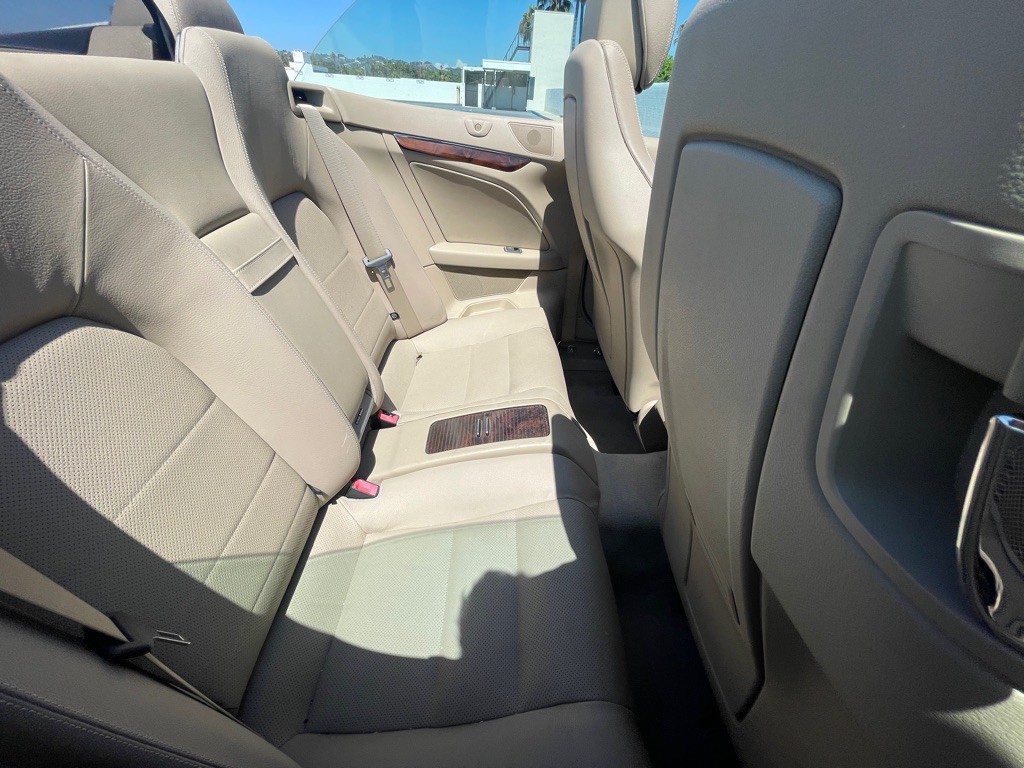 2011 Mercedes-Benz E-Class Image 105