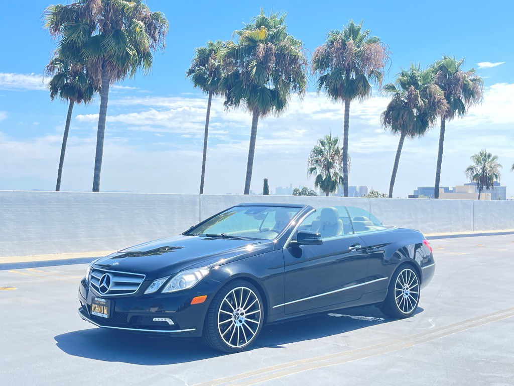 2011 Mercedes-Benz E-Class Image 2