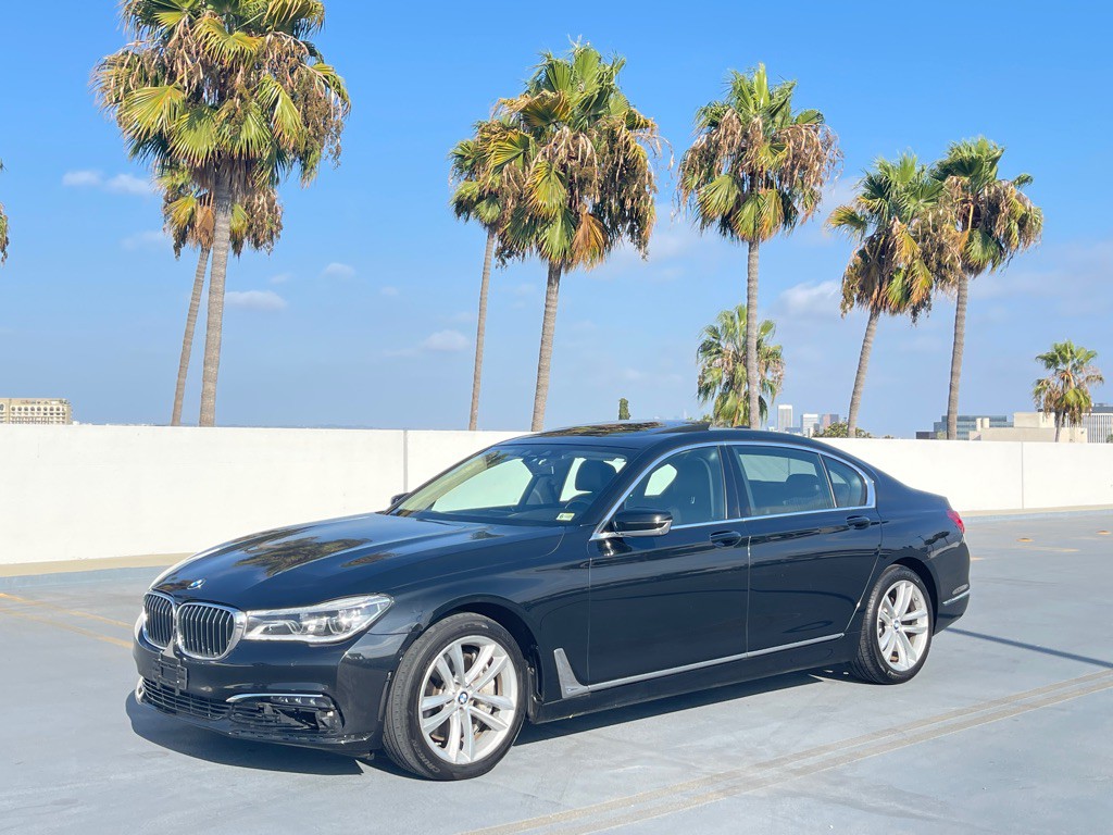 2016 BMW 7 Series Image 20