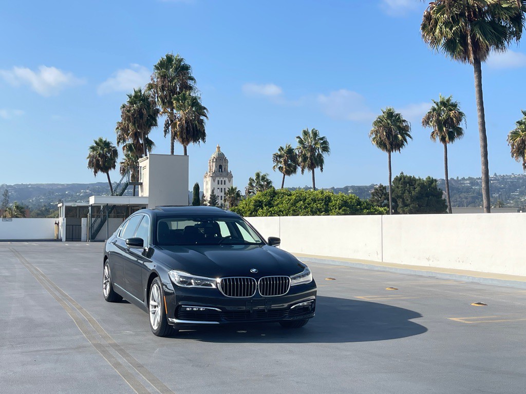 2016 BMW 7 Series Image 32