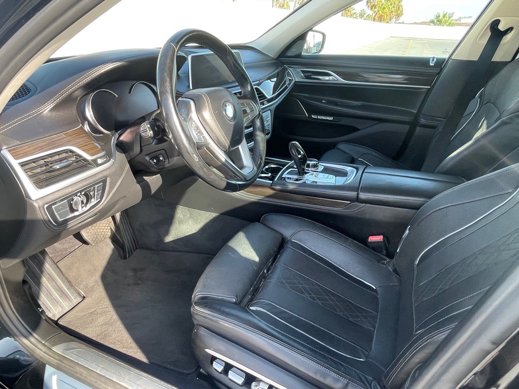 2016 BMW 7 Series Image 57