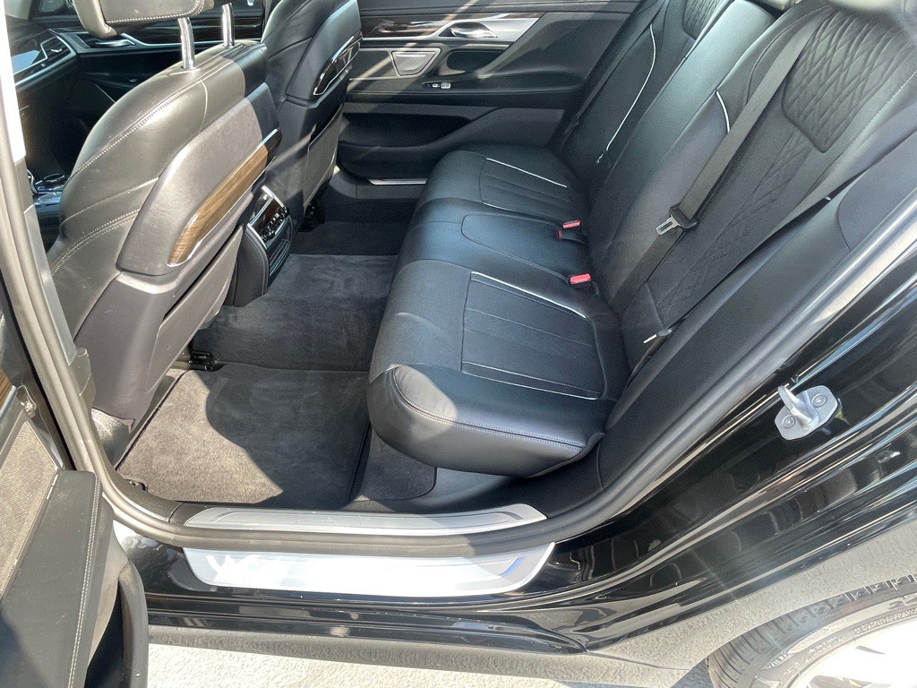2016 BMW 7 Series Image 63