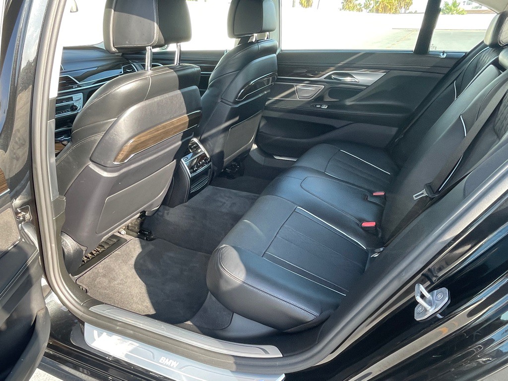 2016 BMW 7 Series Image 69