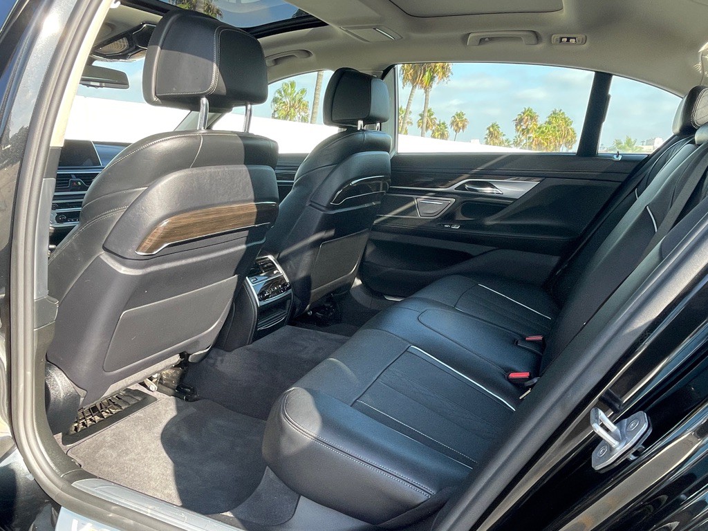 2016 BMW 7 Series Image 71