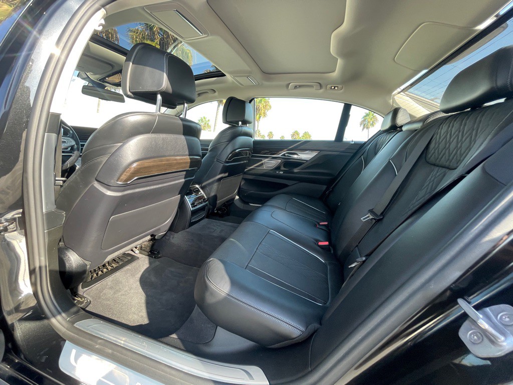 2016 BMW 7 Series Image 72