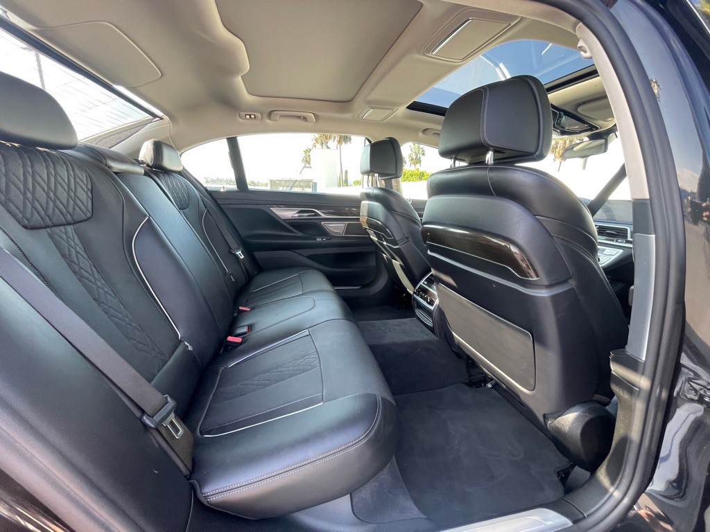 2016 BMW 7 Series Image 81