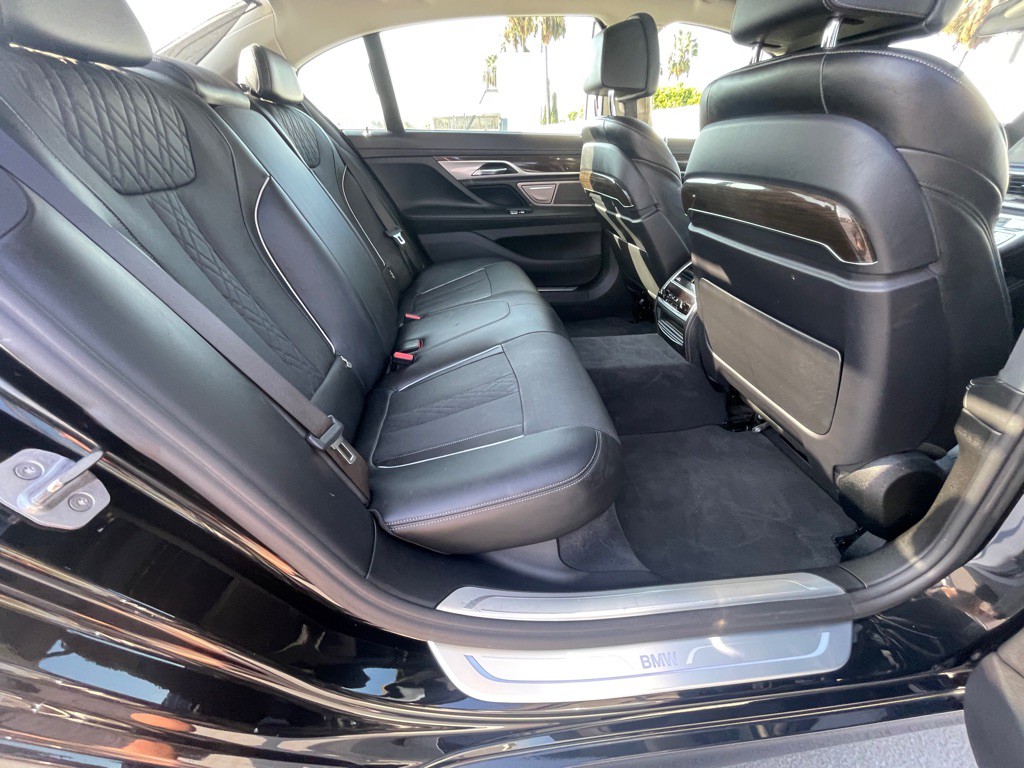 2016 BMW 7 Series Image 82