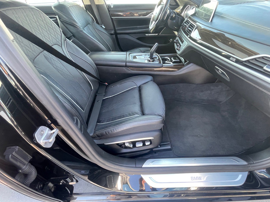 2016 BMW 7 Series Image 89