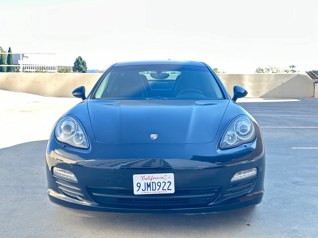 2012 Porsche Panamera Image 4