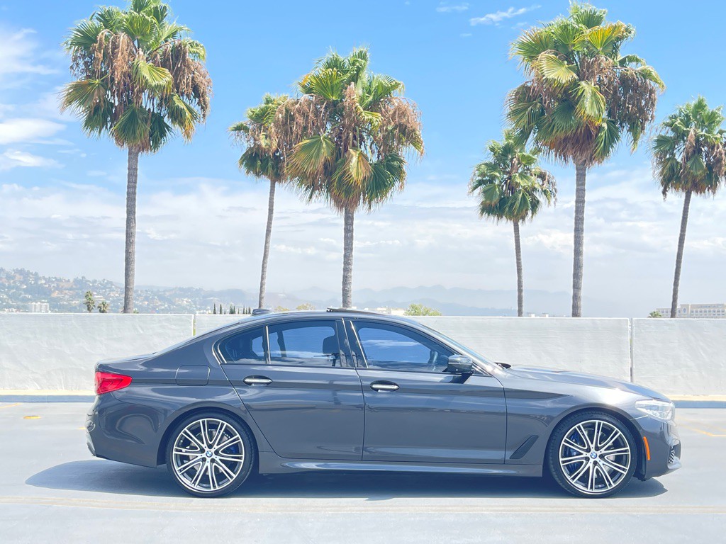 2017 BMW 5 Series Image 3