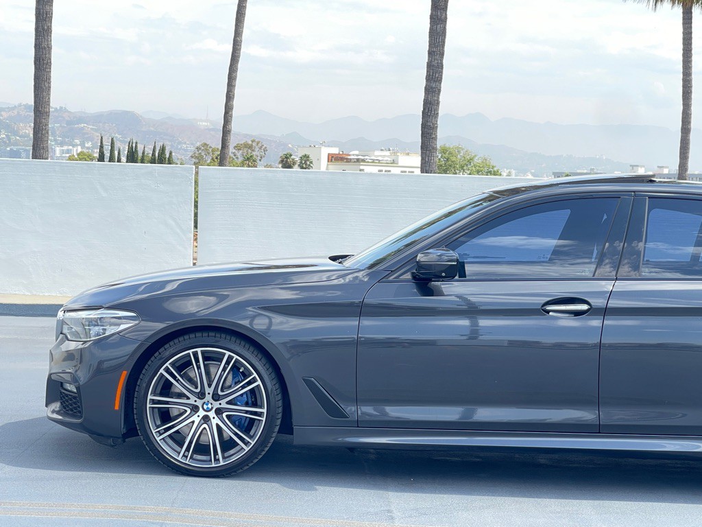 2017 BMW 5 Series Image 7