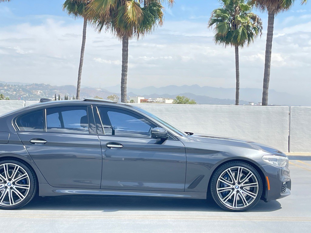 2017 BMW 5 Series Image 24