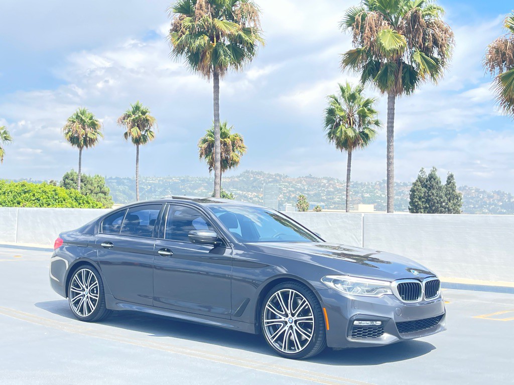 2017 BMW 5 Series Image 30