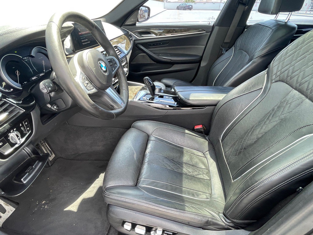 2017 BMW 5 Series Image 46