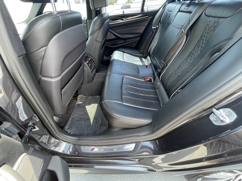 2017 BMW 5 Series Image 52
