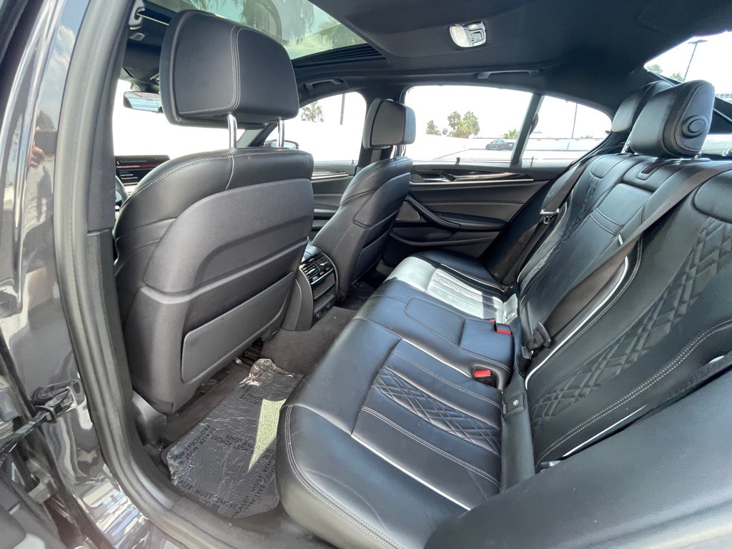 2017 BMW 5 Series Image 58