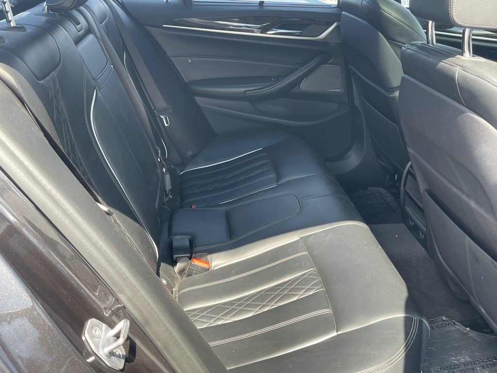 2017 BMW 5 Series Image 61