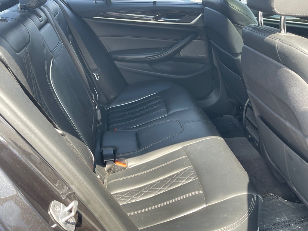 2017 BMW 5 Series Image 62