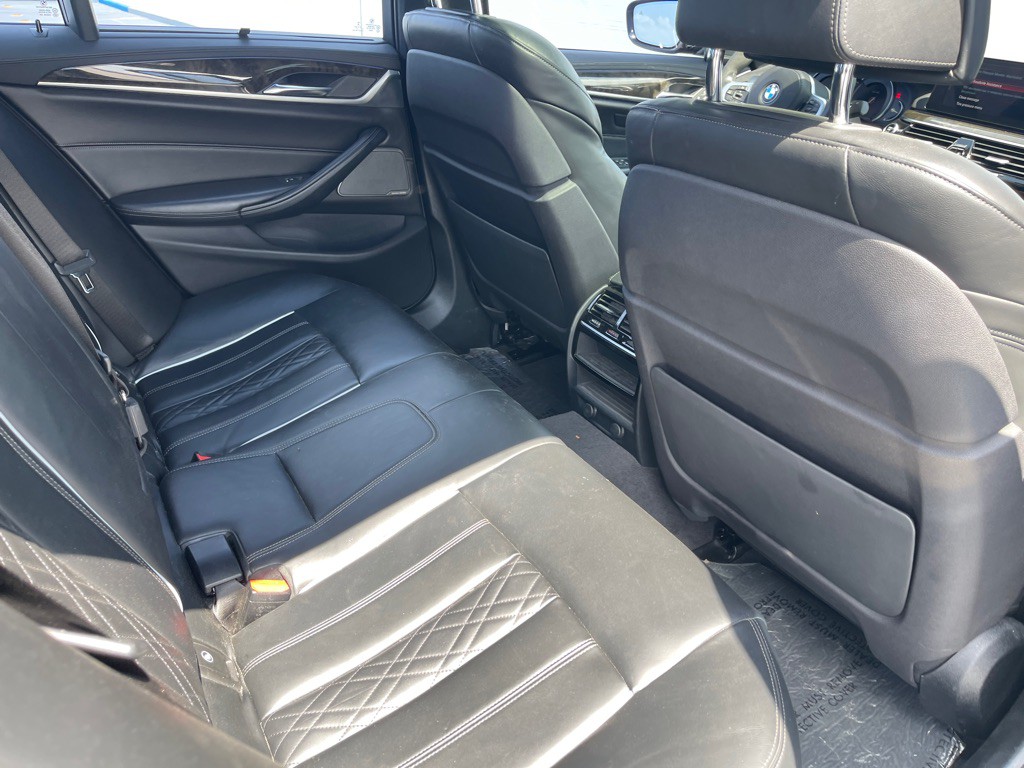 2017 BMW 5 Series Image 69