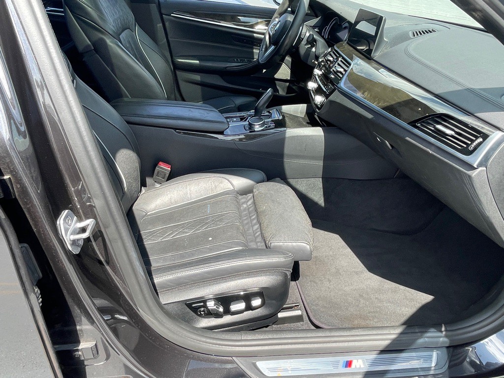 2017 BMW 5 Series Image 72