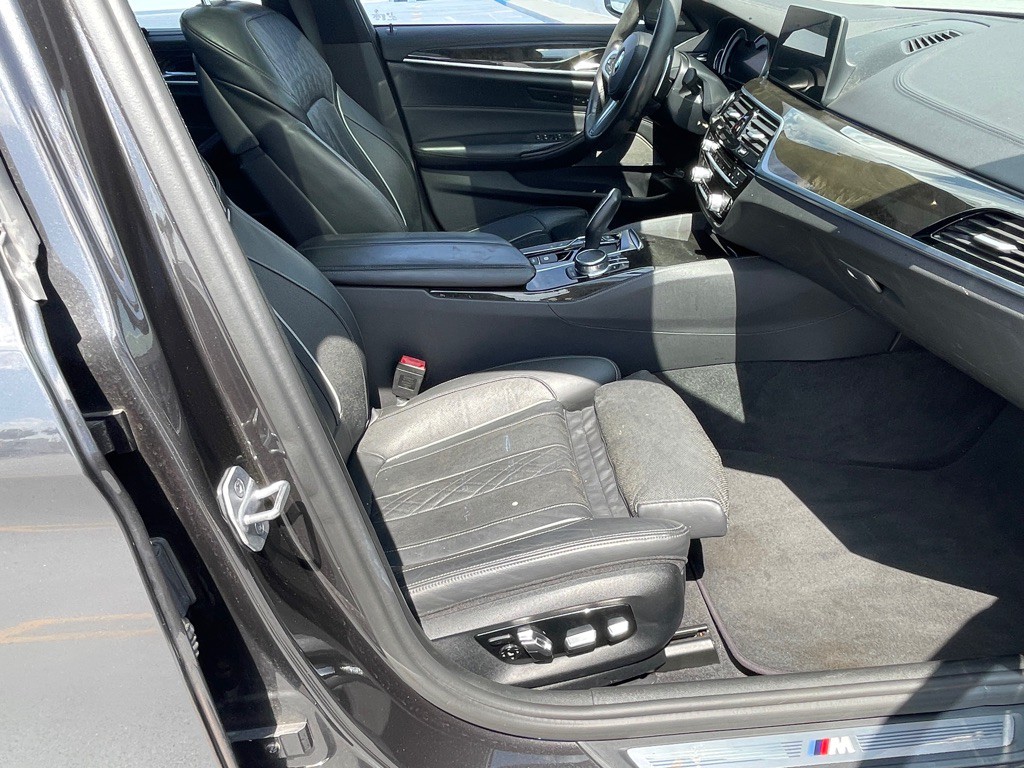 2017 BMW 5 Series Image 73