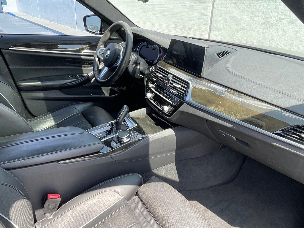 2017 BMW 5 Series Image 76