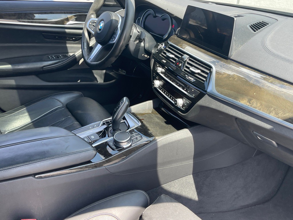2017 BMW 5 Series Image 81
