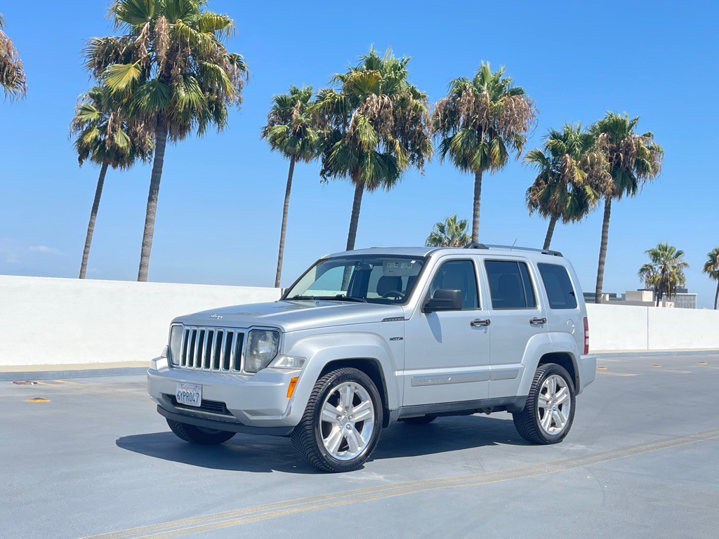 2012 Jeep Liberty Image 18