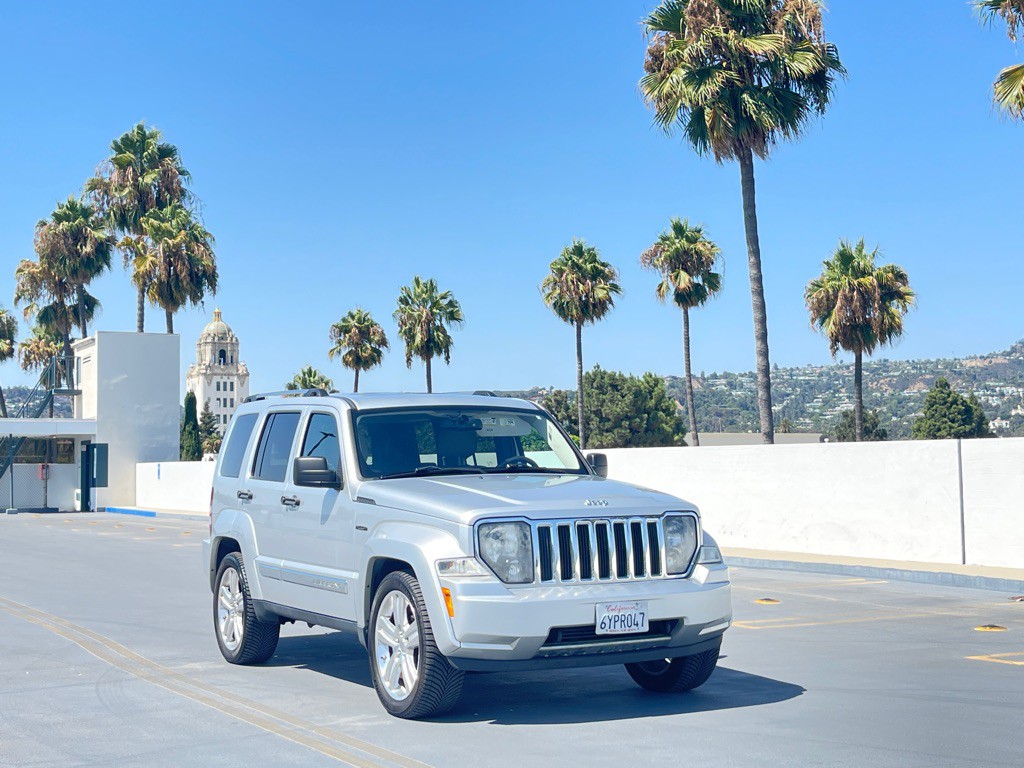 2012 Jeep Liberty Image 27