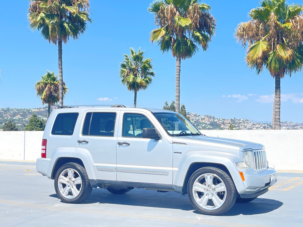 2012 Jeep Liberty Image 31