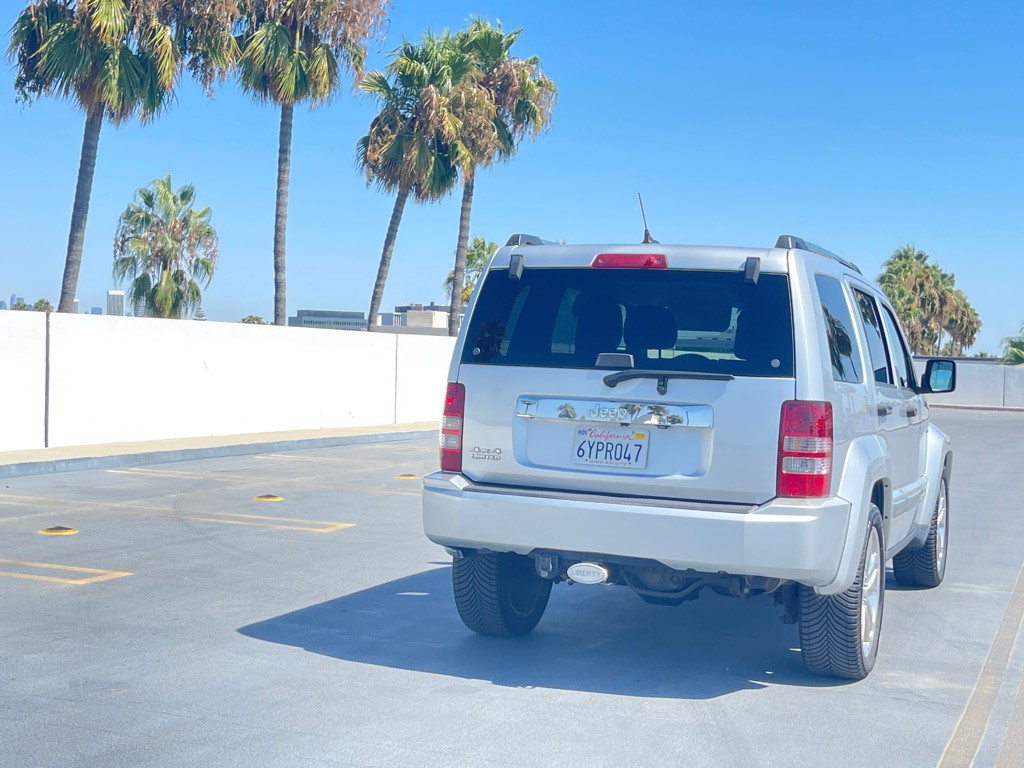 2012 Jeep Liberty Image 40